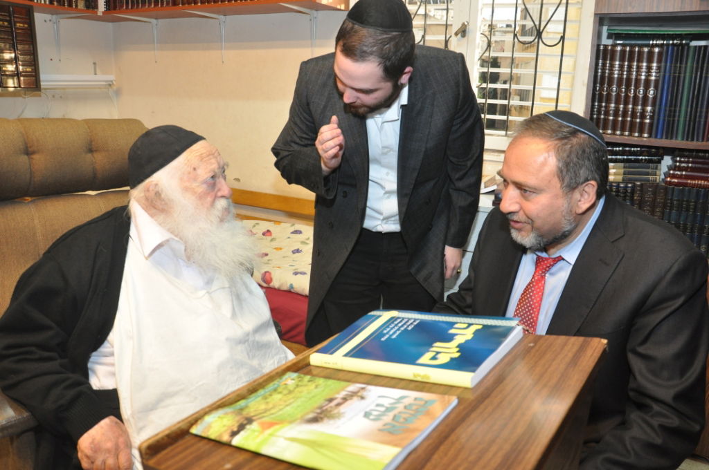 ליברמן לגר"ח: "זו תקופה קשה מאוד לישראל, הרבה איומים"