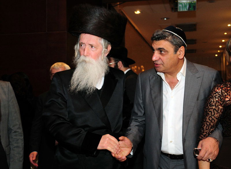 צפו: הנס של רבי יעקב גאגולה נחגג באירוע יוקרה