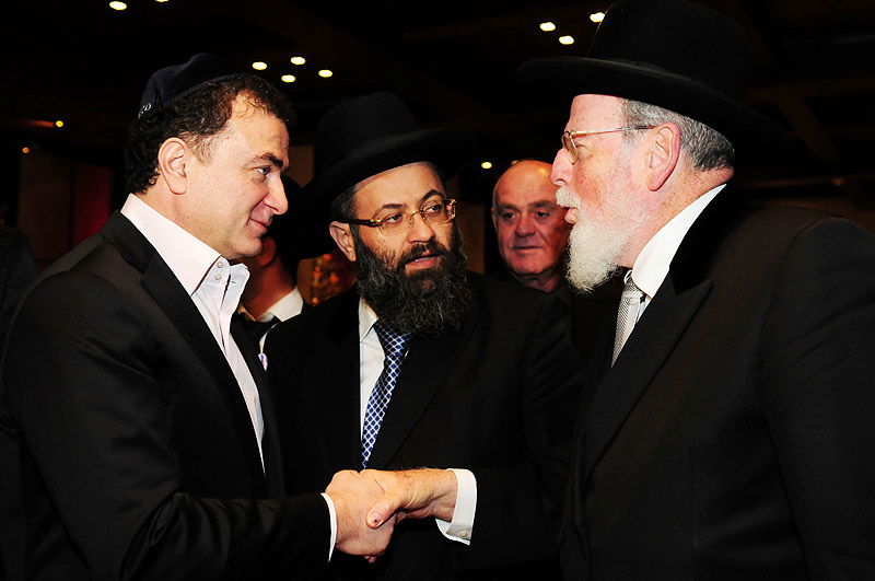 צפו: הנס של רבי יעקב גאגולה נחגג באירוע יוקרה