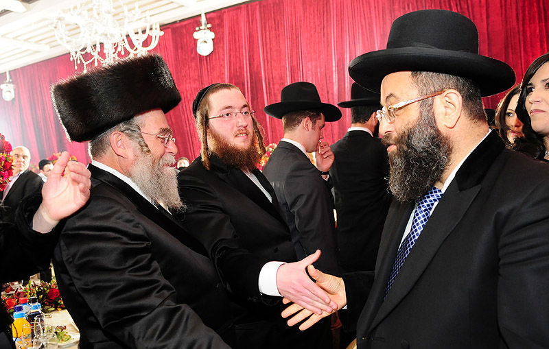 צפו: הנס של רבי יעקב גאגולה נחגג באירוע יוקרה