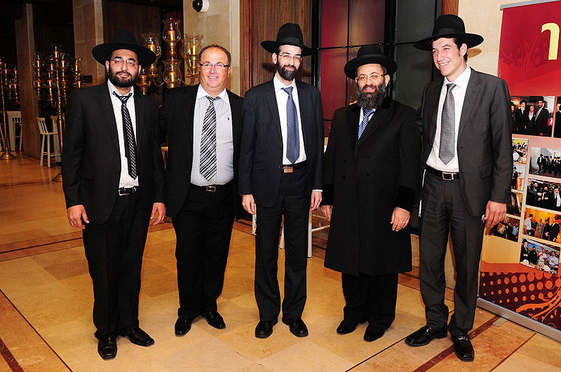 צפו: הנס של רבי יעקב גאגולה נחגג באירוע יוקרה