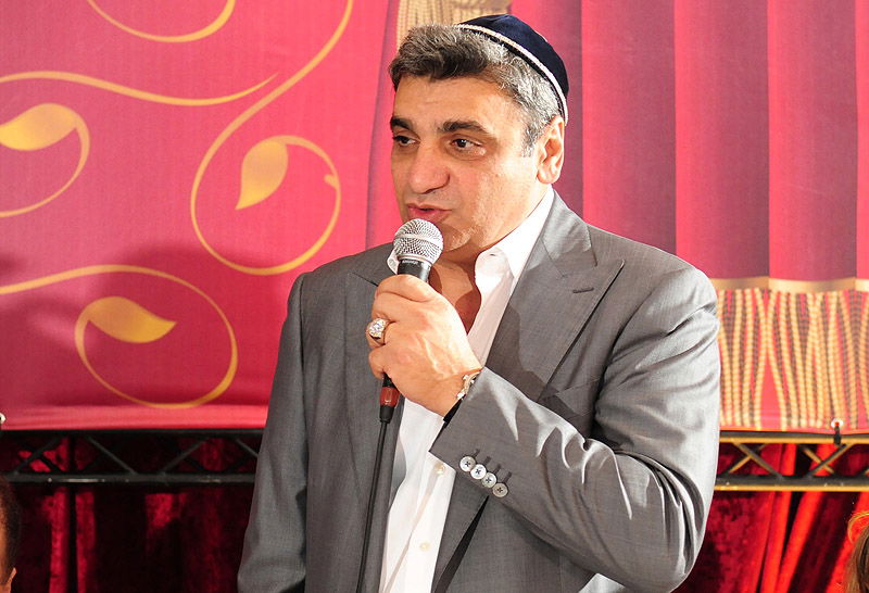 צפו: הנס של רבי יעקב גאגולה נחגג באירוע יוקרה