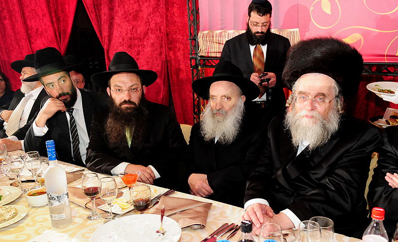 צפו: הנס של רבי יעקב גאגולה נחגג באירוע יוקרה