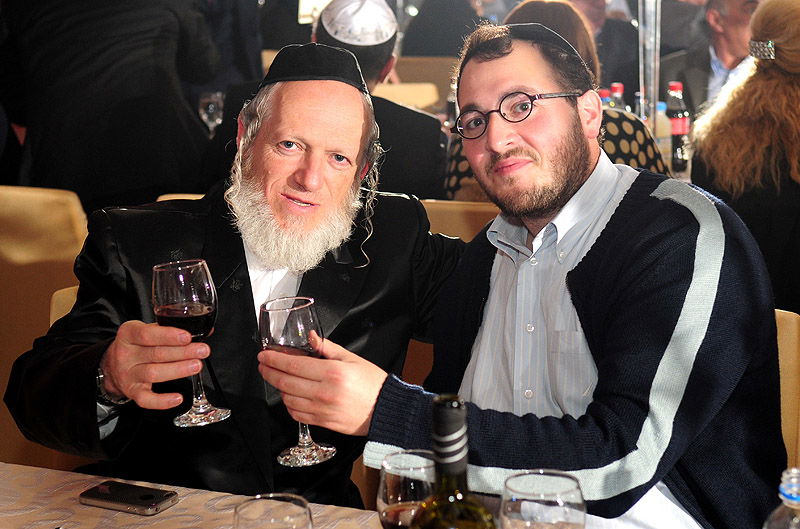 צפו: הנס של רבי יעקב גאגולה נחגג באירוע יוקרה