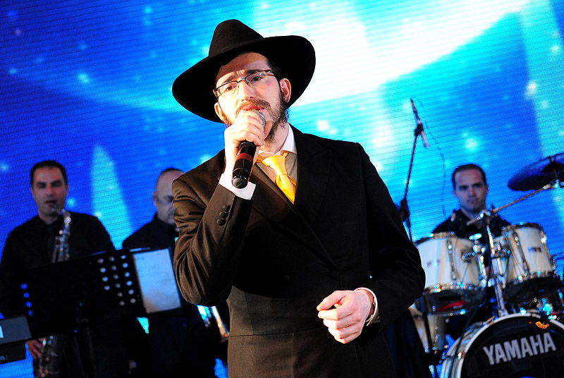 צפו: הנס של רבי יעקב גאגולה נחגג באירוע יוקרה