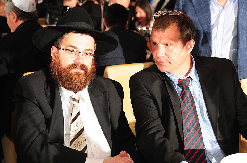 צפו: הנס של רבי יעקב גאגולה נחגג באירוע יוקרה