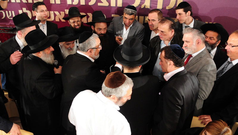 צפו: הנס של רבי יעקב גאגולה נחגג באירוע יוקרה