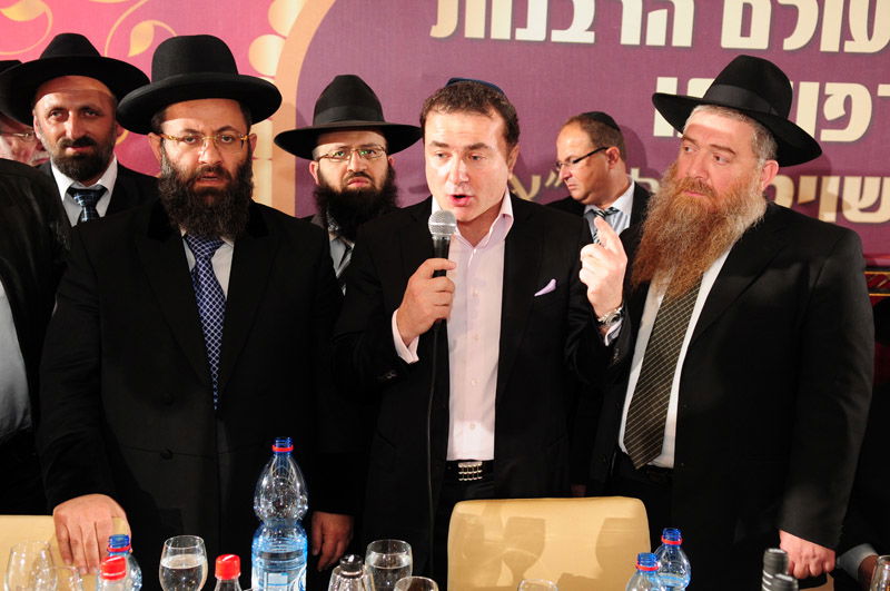 צפו: הנס של רבי יעקב גאגולה נחגג באירוע יוקרה