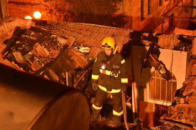 קרבן פסח: בית חב"ד בירושלים עלה בלהבות