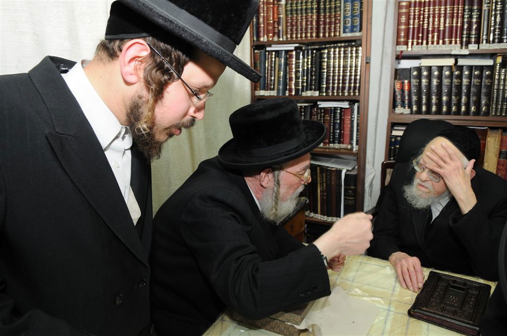 גלריה: אייכלר הגיע להתברך אצל מרן הגרי"ש אלישיב