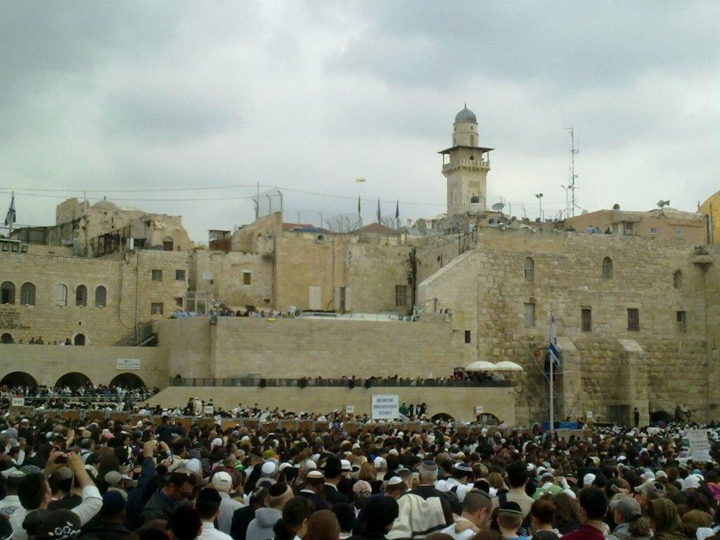 מדהים: "ברכת הכהנים" בכותל המערבי