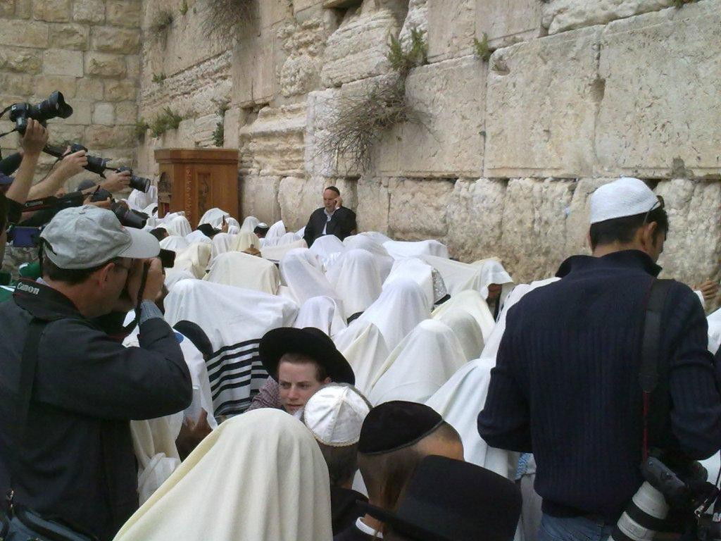מדהים: "ברכת הכהנים" בכותל המערבי