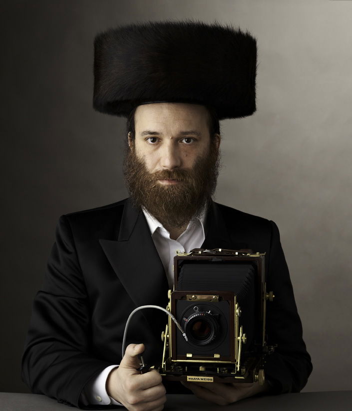 "האדמו"ר מטשערנוביל אמר: אין פרנסה? צלם אותי"