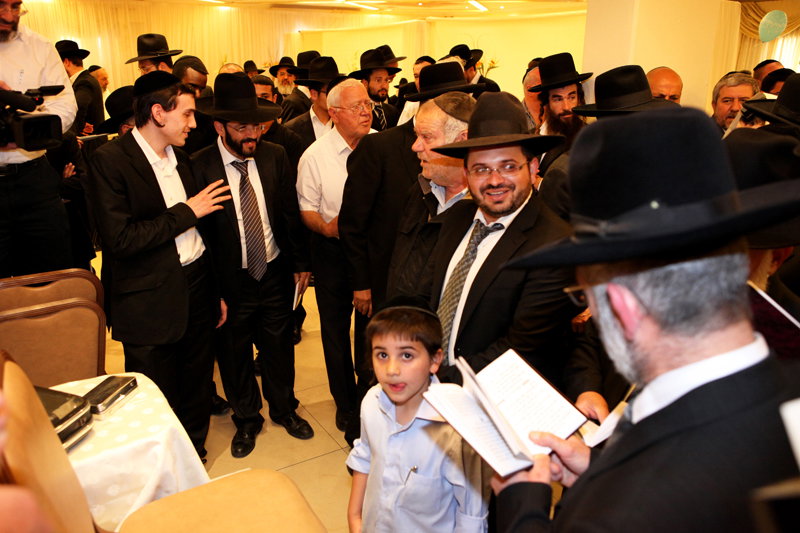 גלריה: ´האיש של דרעי´ חגג, הגר"ח היה סנדק