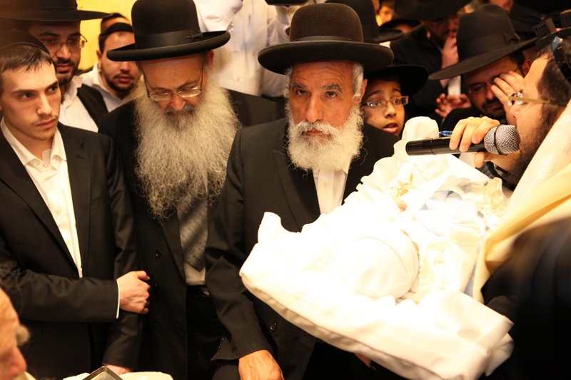 גלריה: ´האיש של דרעי´ חגג, הגר"ח היה סנדק