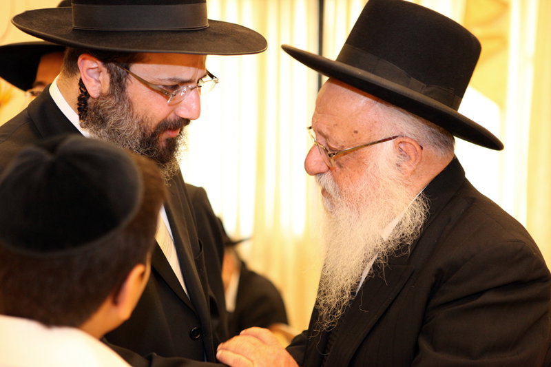 גלריה: ´האיש של דרעי´ חגג, הגר"ח היה סנדק