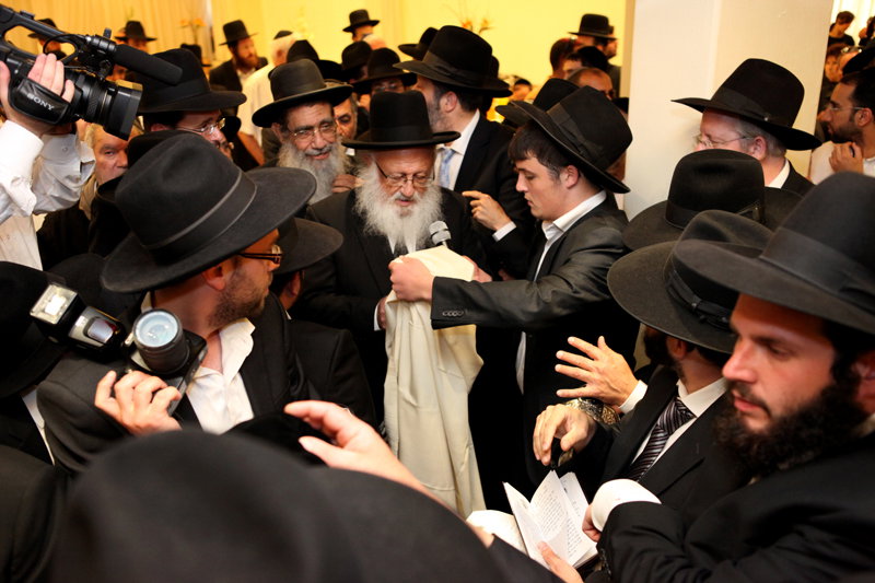 גלריה: ´האיש של דרעי´ חגג, הגר"ח היה סנדק