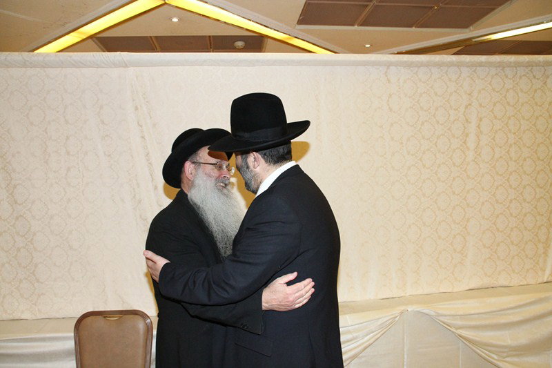 גלריה: ´האיש של דרעי´ חגג, הגר"ח היה סנדק
