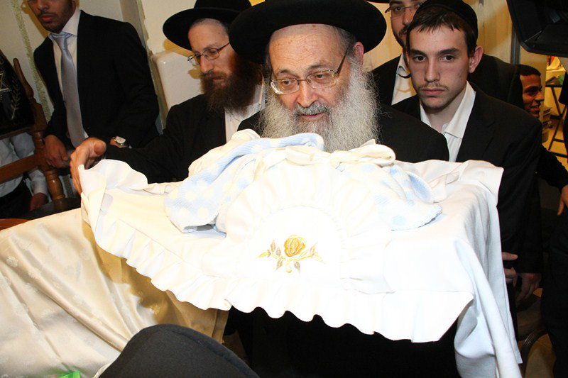 גלריה: ´האיש של דרעי´ חגג, הגר"ח היה סנדק