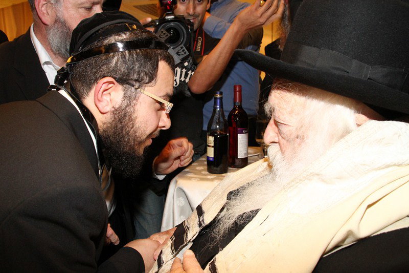 גלריה: ´האיש של דרעי´ חגג, הגר"ח היה סנדק