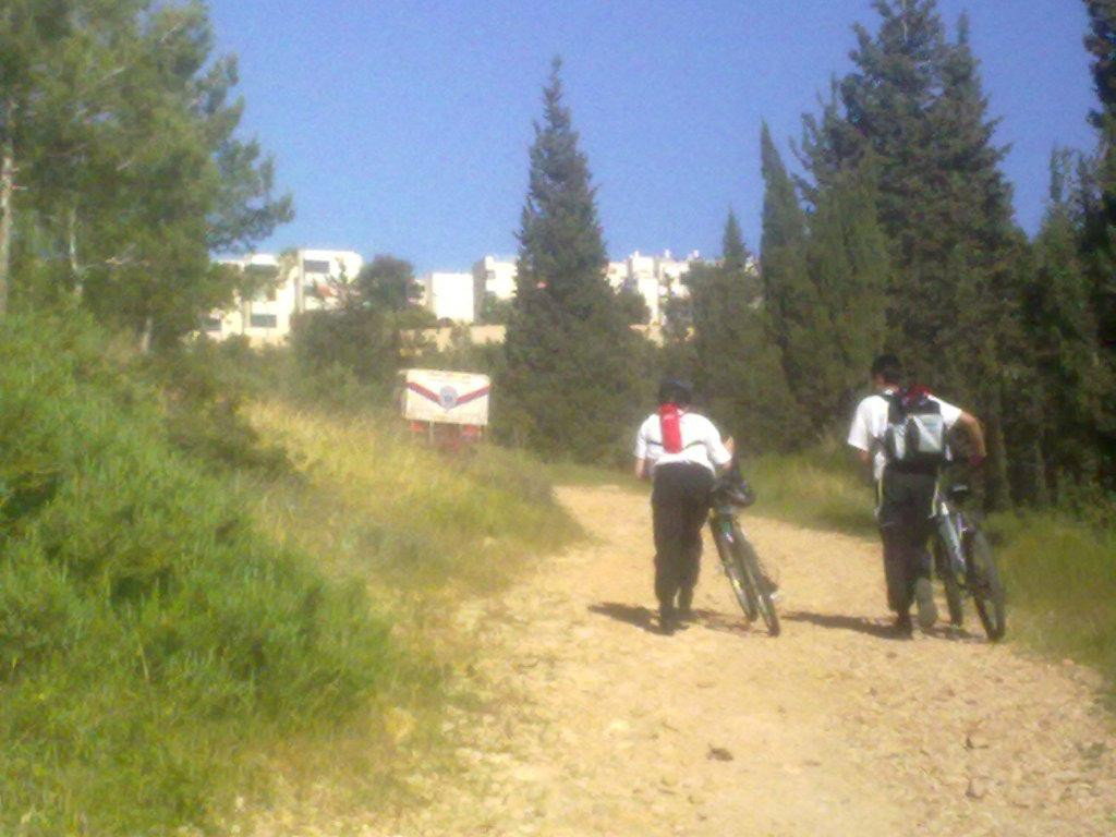 בחור-ישיבה נפצע ברכיבת אופניים