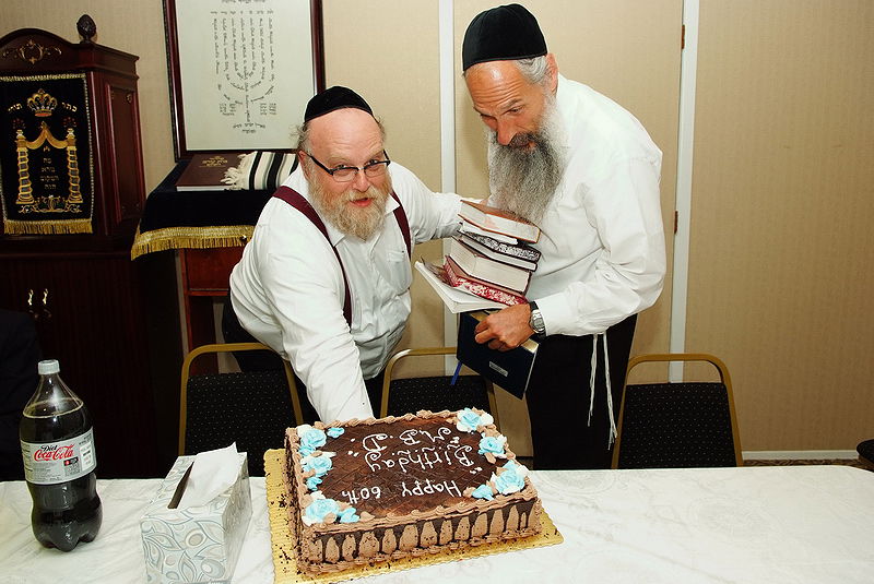 ליפא הפתיע את מרדכי בן דוד: כך חגג יום הולדת