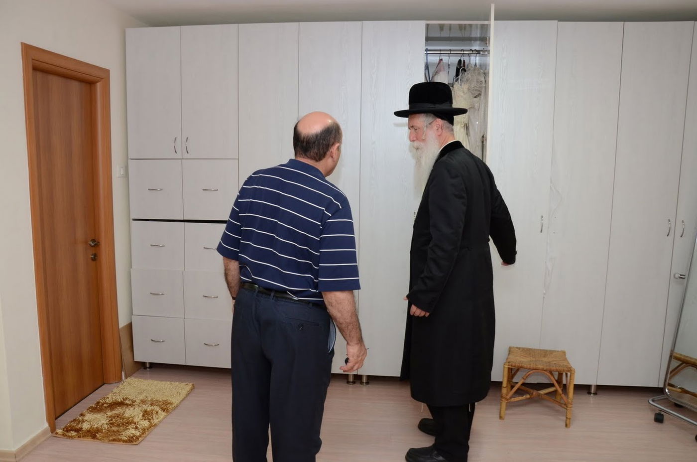 מריחים בחירות: שאול מופז עם רבה של מגדל העמק, הרב יצחק-דוד גרוסמן