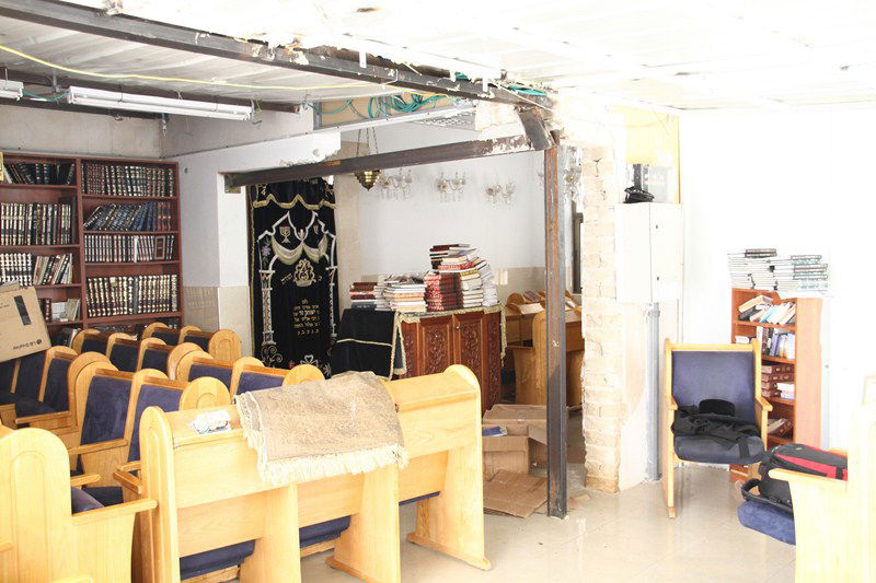 אחרי מאבק: ישיבת "חוג חתם סופר" פירקה בית-כנסת ספרדי