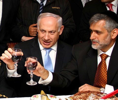 ג´ובים בלי כיסוי ● טורו של אבי בלום