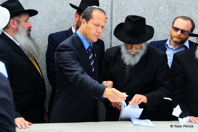 צילומים: יוסי פרסיה, אתר COL