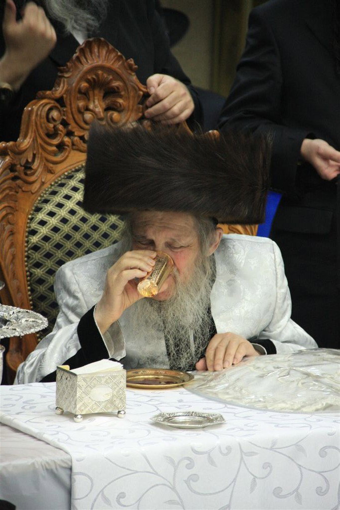 גלריה: 'טיש' פסח שני בנדבורנה