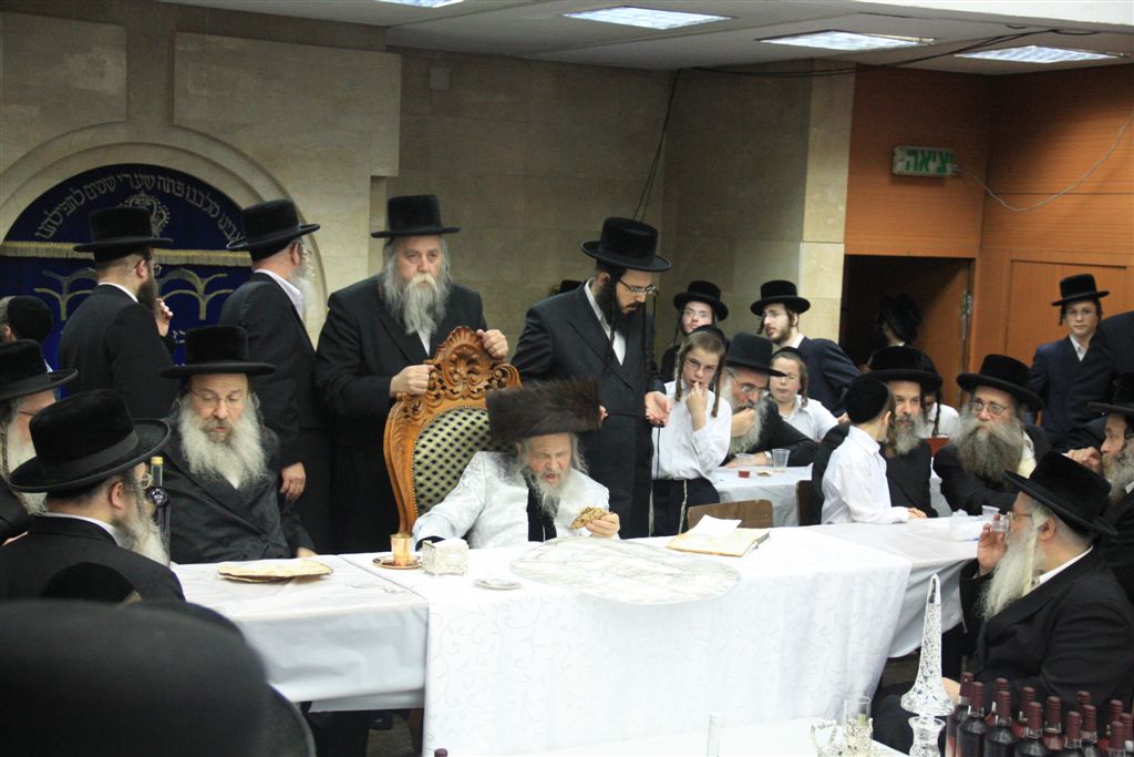 גלריה: 'טיש' פסח שני בנדבורנה
