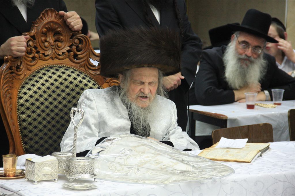 גלריה: 'טיש' פסח שני בנדבורנה