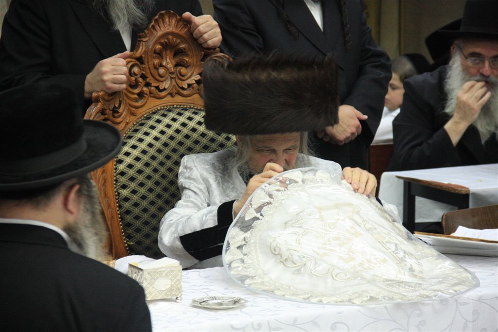 גלריה: 'טיש' פסח שני בנדבורנה