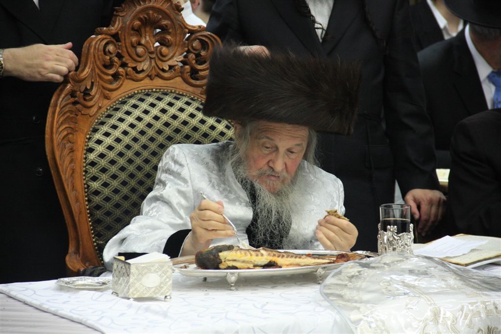 גלריה: 'טיש' פסח שני בנדבורנה