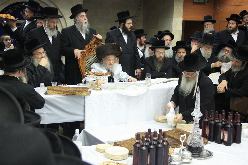 גלריה: 'טיש' פסח שני בנדבורנה