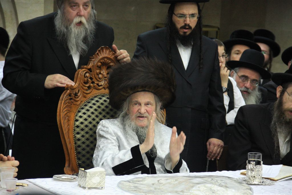גלריה: 'טיש' פסח שני בנדבורנה