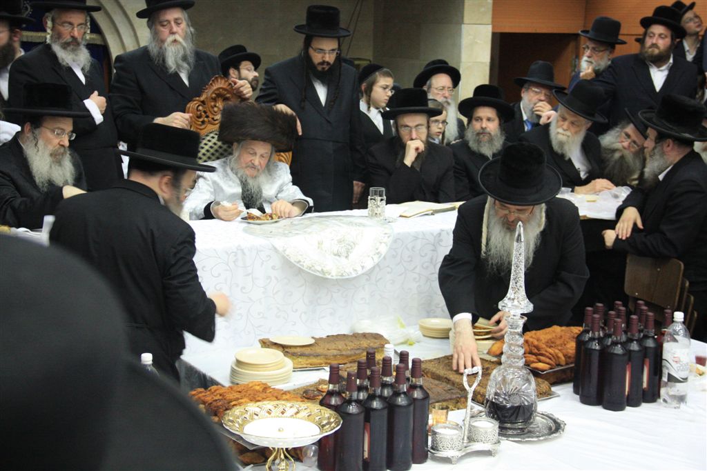גלריה: 'טיש' פסח שני בנדבורנה