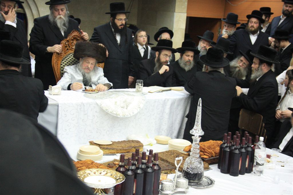 גלריה: 'טיש' פסח שני בנדבורנה