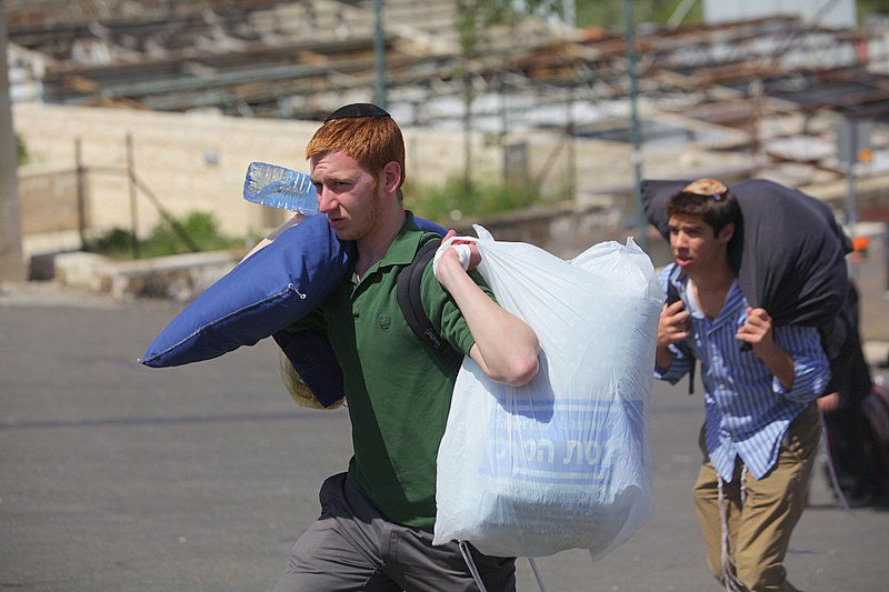 הנהירה למירון: אלפים כבר הגיעו > גלריה