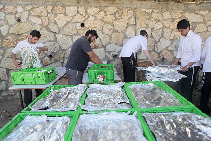 הנהירה למירון: אלפים כבר הגיעו > גלריה