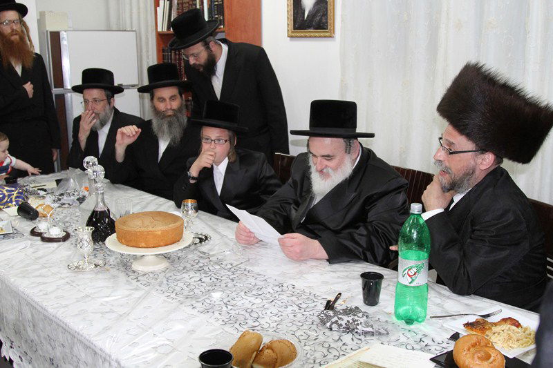 תיעוד: בן האדמו"ר הפתיע את הנגיד