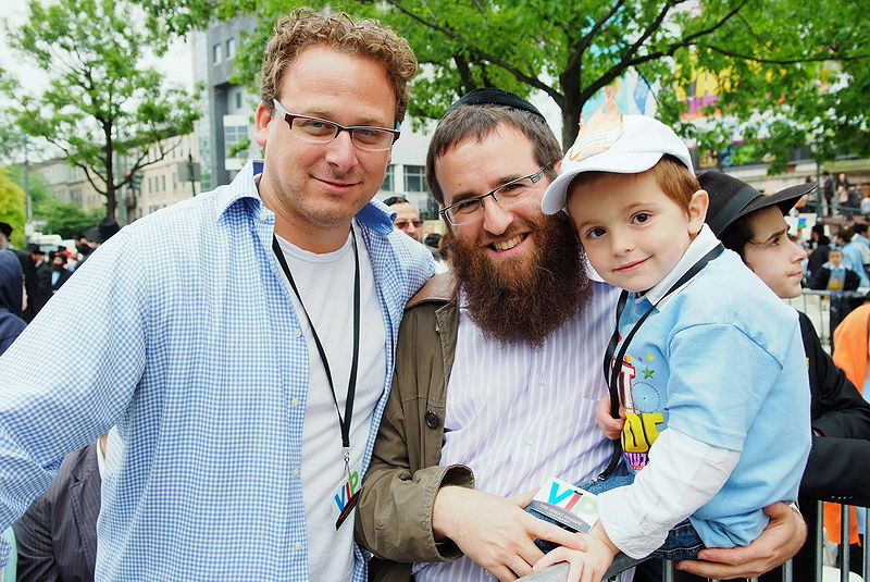 גלריית ענק: פריד ובן-דוד הופיעו בתהלוכת ל"ג בעומר