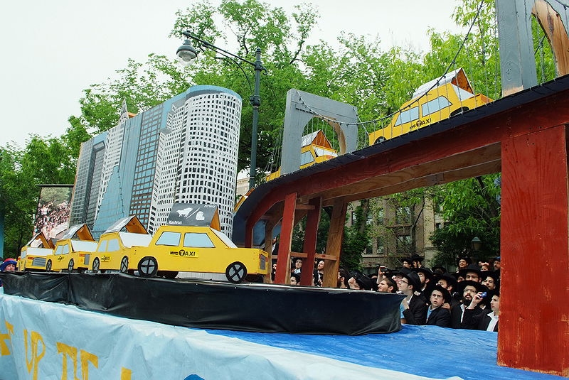 גלריית ענק: פריד ובן-דוד הופיעו בתהלוכת ל"ג בעומר