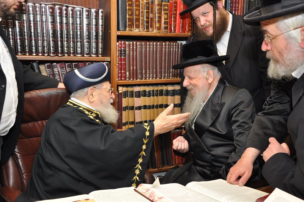 41 שנים אחרי: האדמו"ר מסערט ויז'ניץ הגיע אל מרן הרב עובדיה יוסף