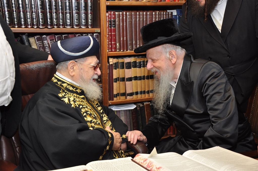 41 שנים אחרי: האדמו"ר מסערט ויז'ניץ הגיע אל מרן הרב עובדיה יוסף