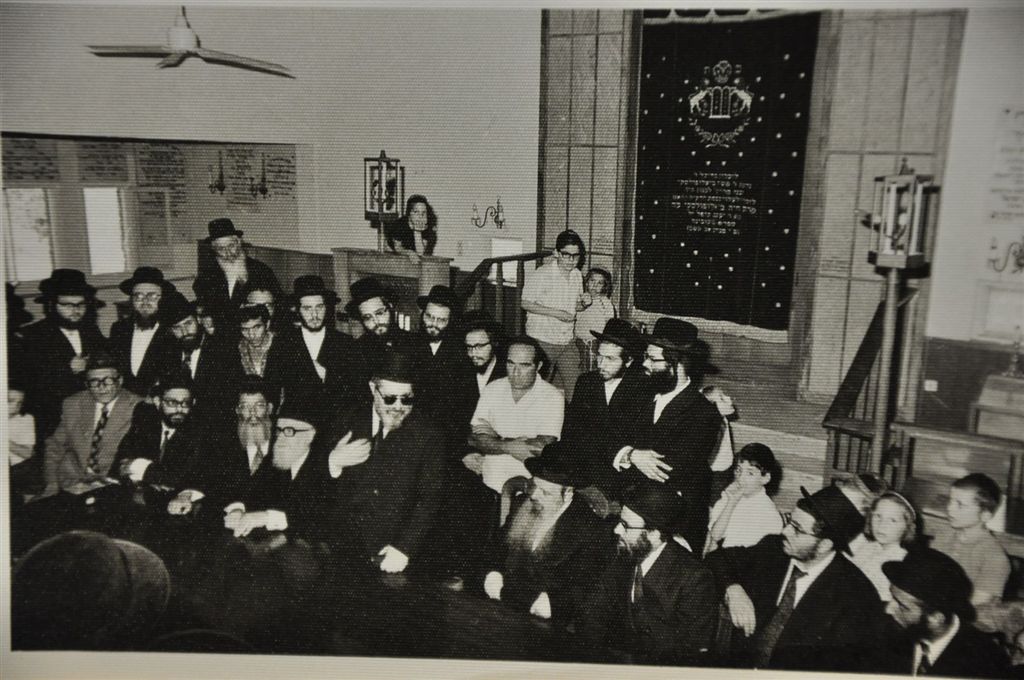 היו ימים: הגר"ע עם האדמו"ר