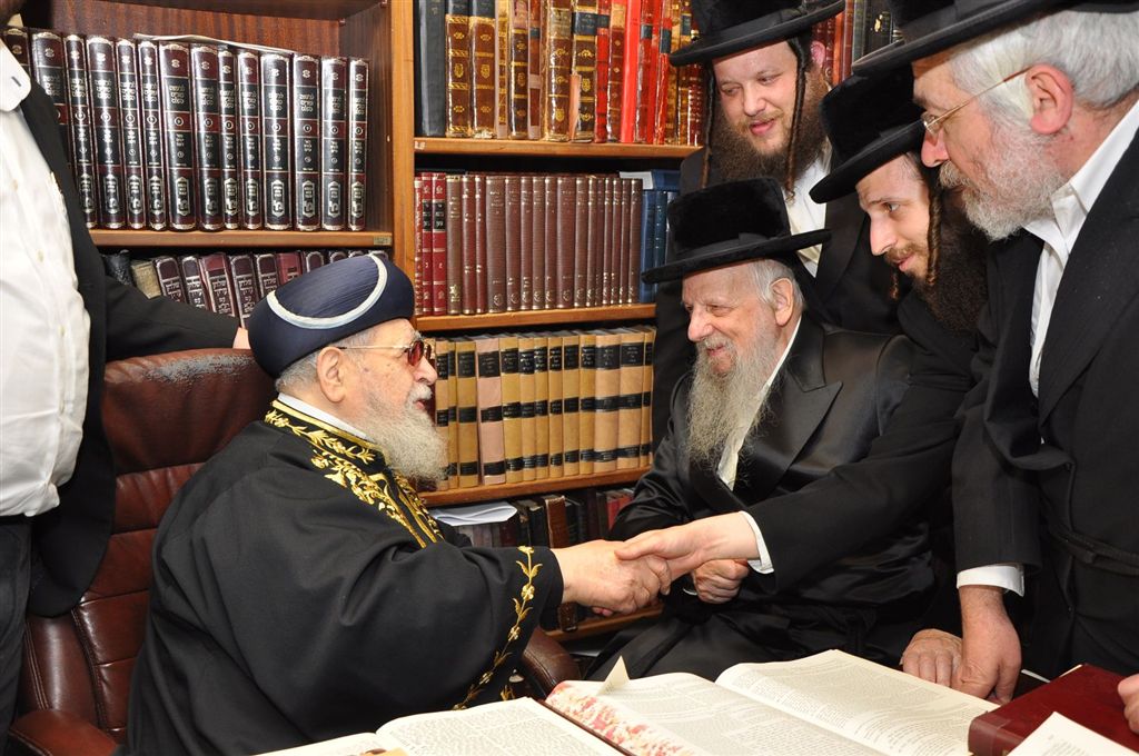 41 שנים אחרי: האדמו"ר מסערט ויז'ניץ הגיע אל מרן הרב עובדיה יוסף