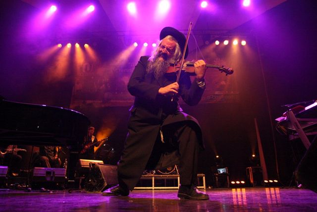 אחרי השקת האלבום: אוהד מושקוביץ´ בסבב הופעות