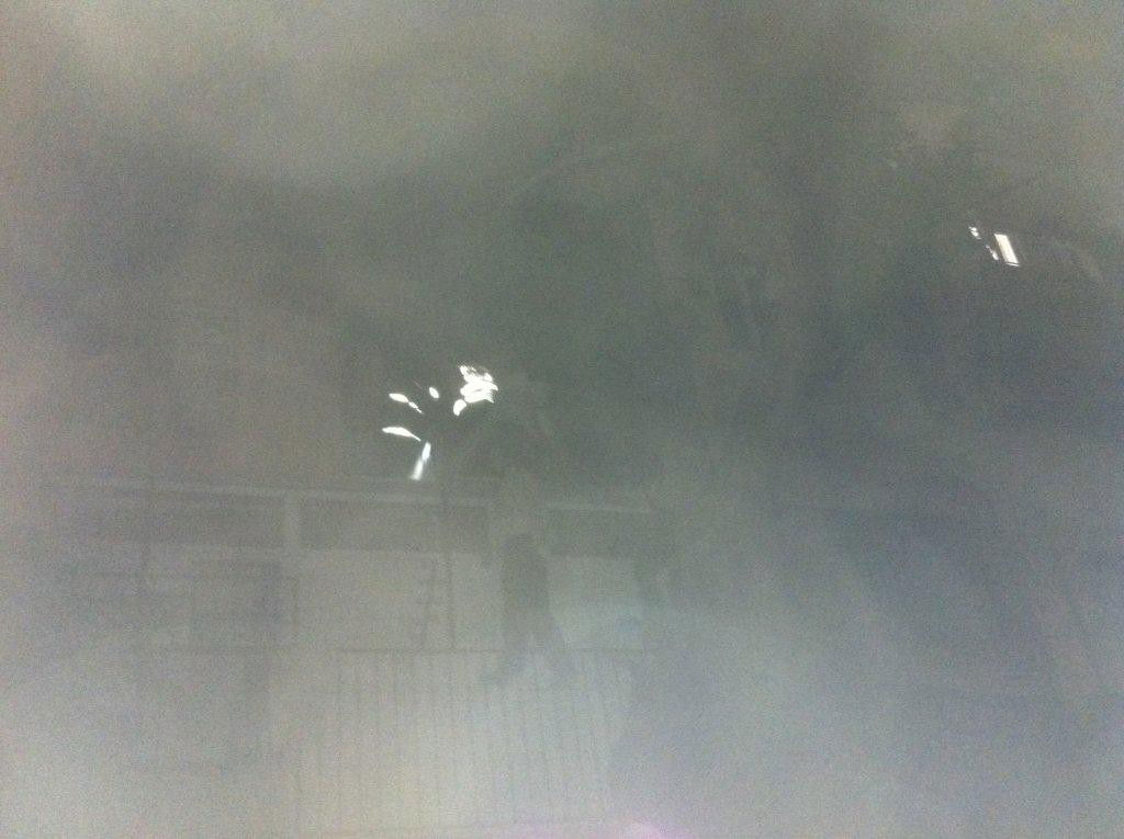 בניין בירושלים עלה באש; עשרות נפגעו משאיפת עשן